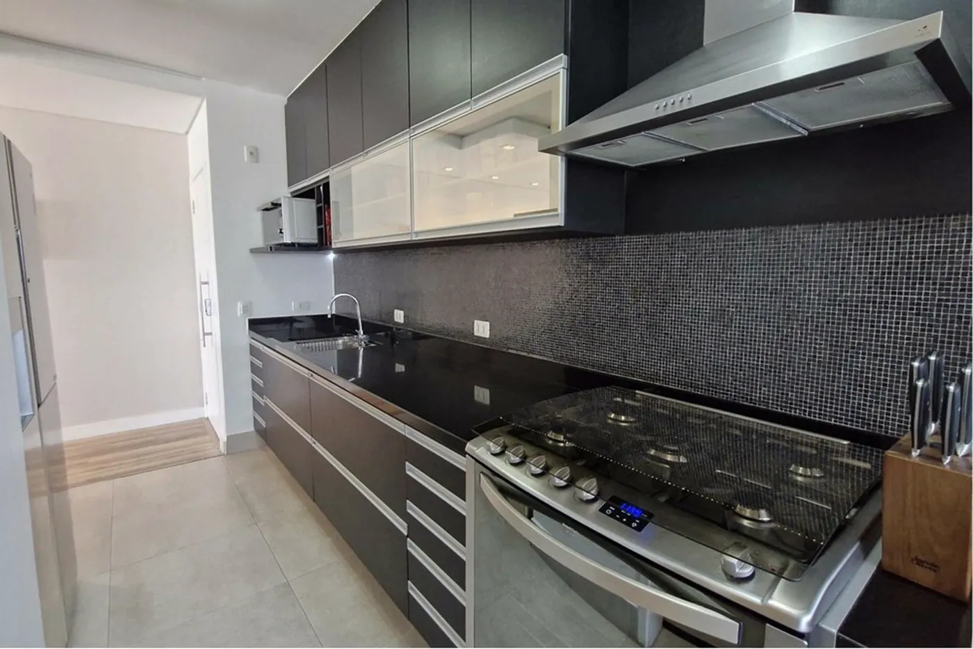 MJSDS 391 Apto 601361044-59 - REMAX Trio Exclusividades