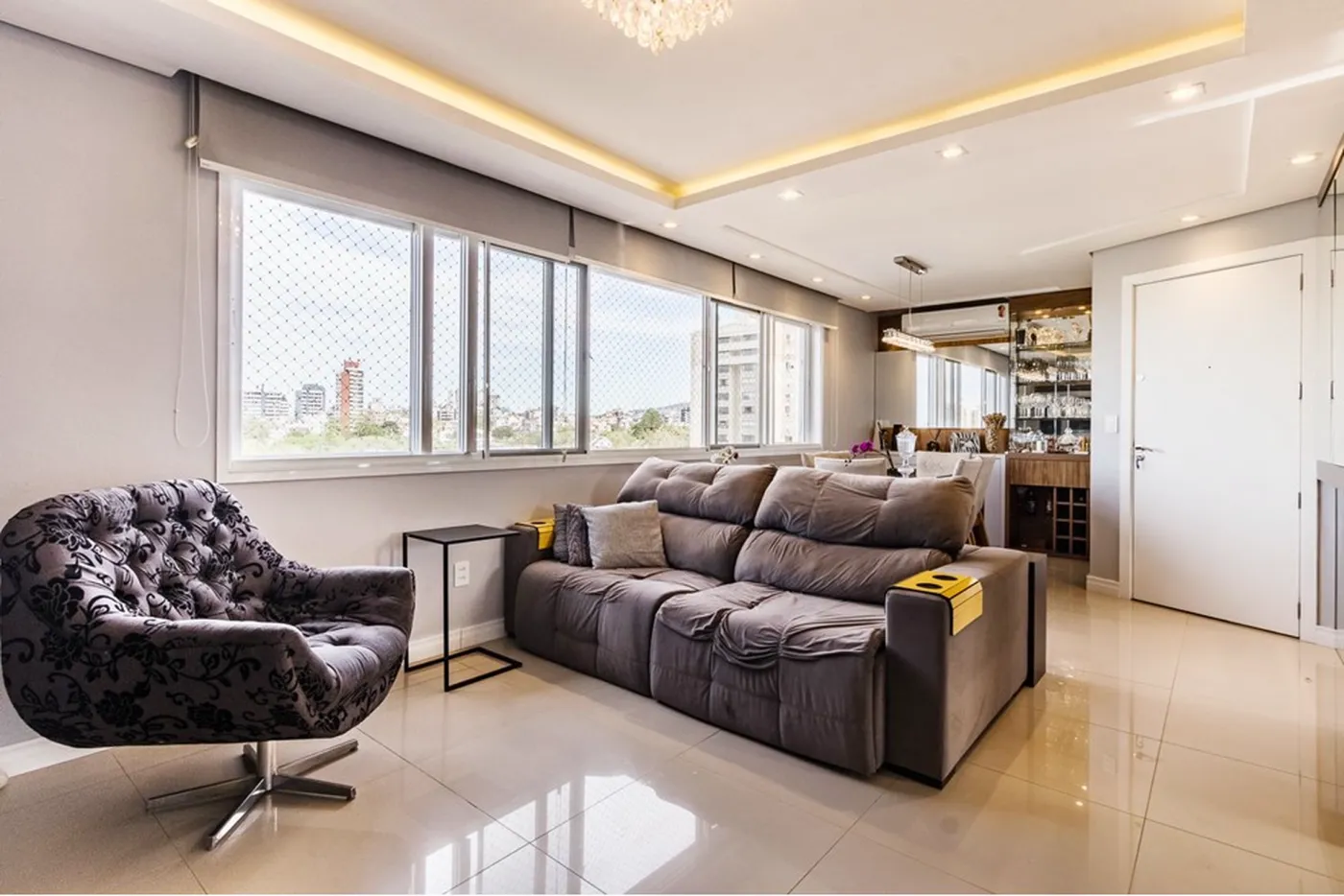 JISCJ 213 Apto 612511054-40 - REMAX Moderna Exclusividades