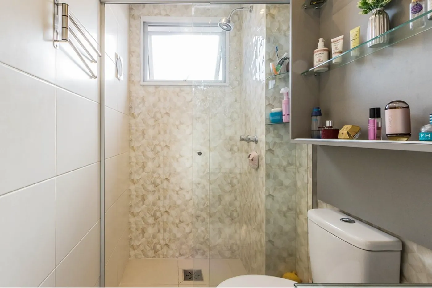 JISCJ 213 Apto 612511054-40 - REMAX Moderna Exclusividades