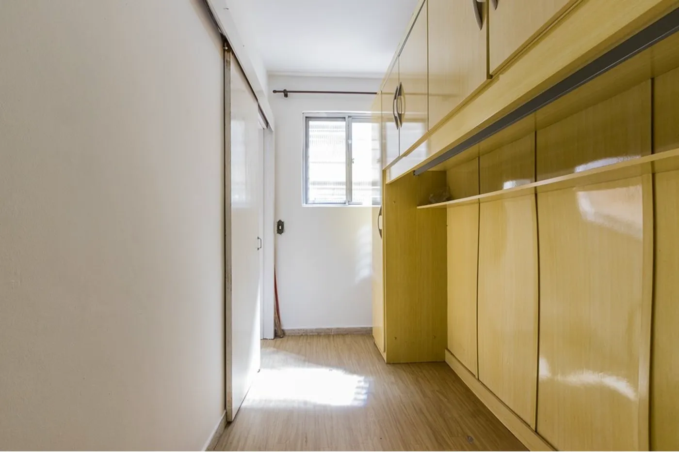 SSIDC 183 Apto 612511054-41 - REMAX Moderna Exclusividades