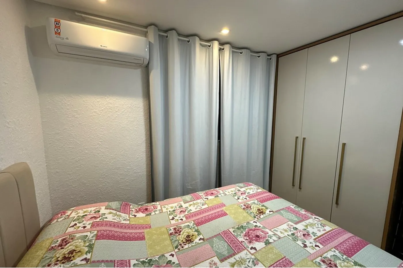 MGALR 263 Apto 610241034-21 - REMAX 520 Exclusividades