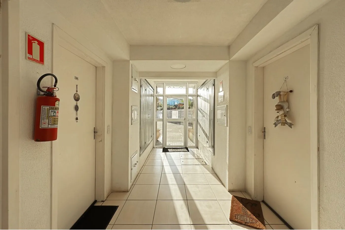 VNJDC 650 Apto 610191048-38 - REMAX Casa Sul Exclusividades