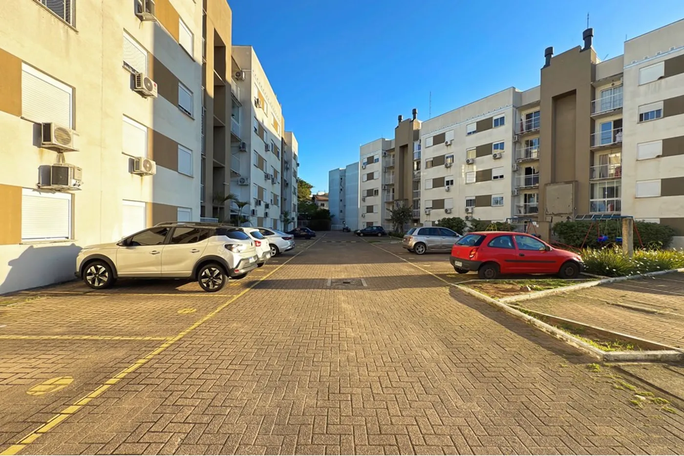 VNJDC 650 Apto 610191048-38 - REMAX Casa Sul Exclusividades