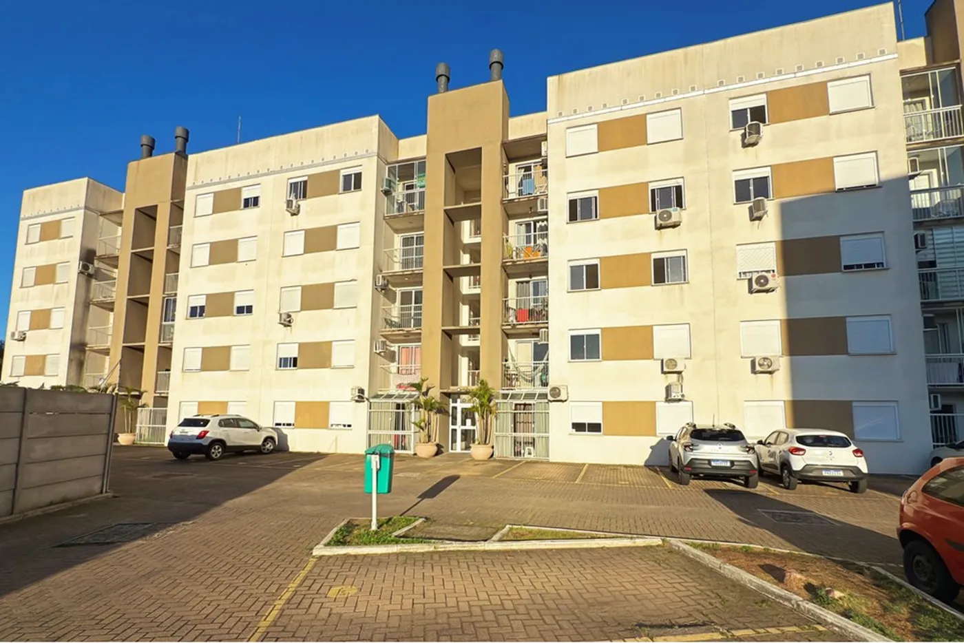 VNJDC 650 Apto 610191048-38 - REMAX Casa Sul Exclusividades
