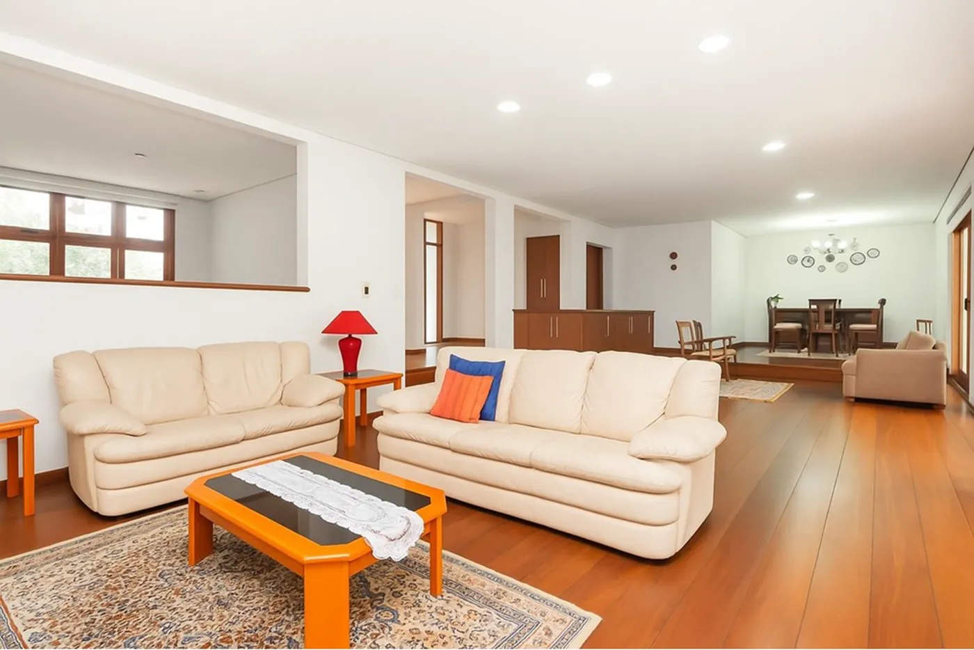 VISF 178 Casa 601371001-106 - REMAX Boutique Exclusividades