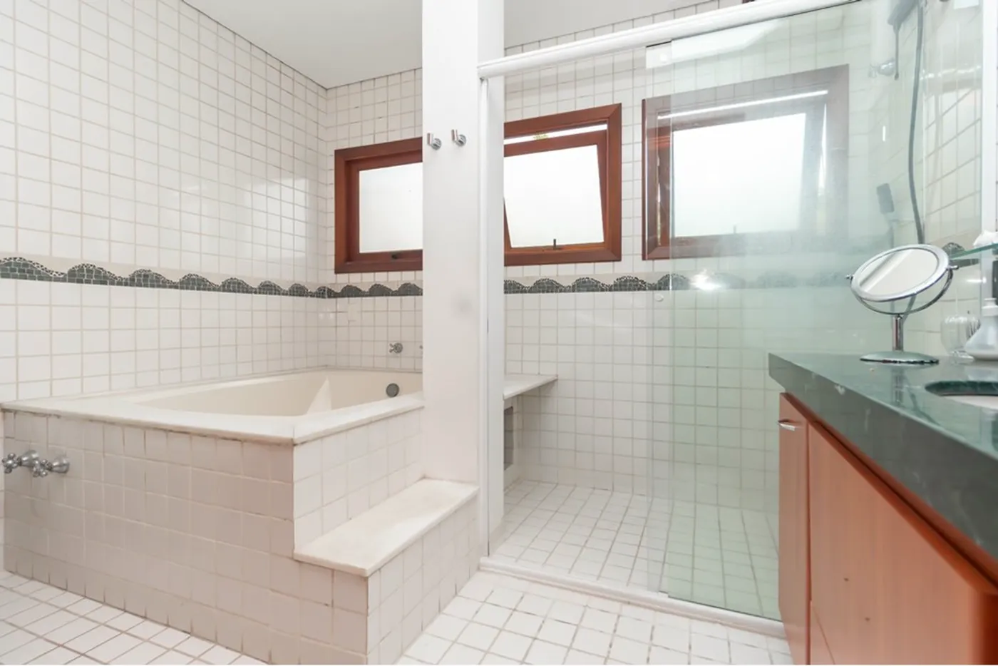 VISF 178 Casa 601371001-106 - REMAX Boutique Exclusividades