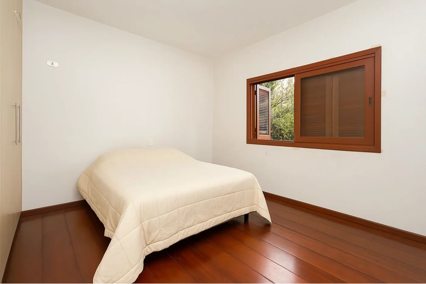 VISF 178 Casa 601371001-106 - REMAX Boutique Exclusividades