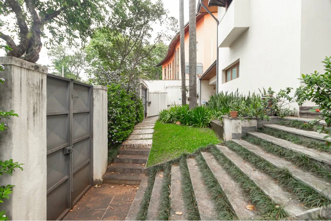 VISF 178 Casa 601371001-106 - REMAX Boutique Exclusividades