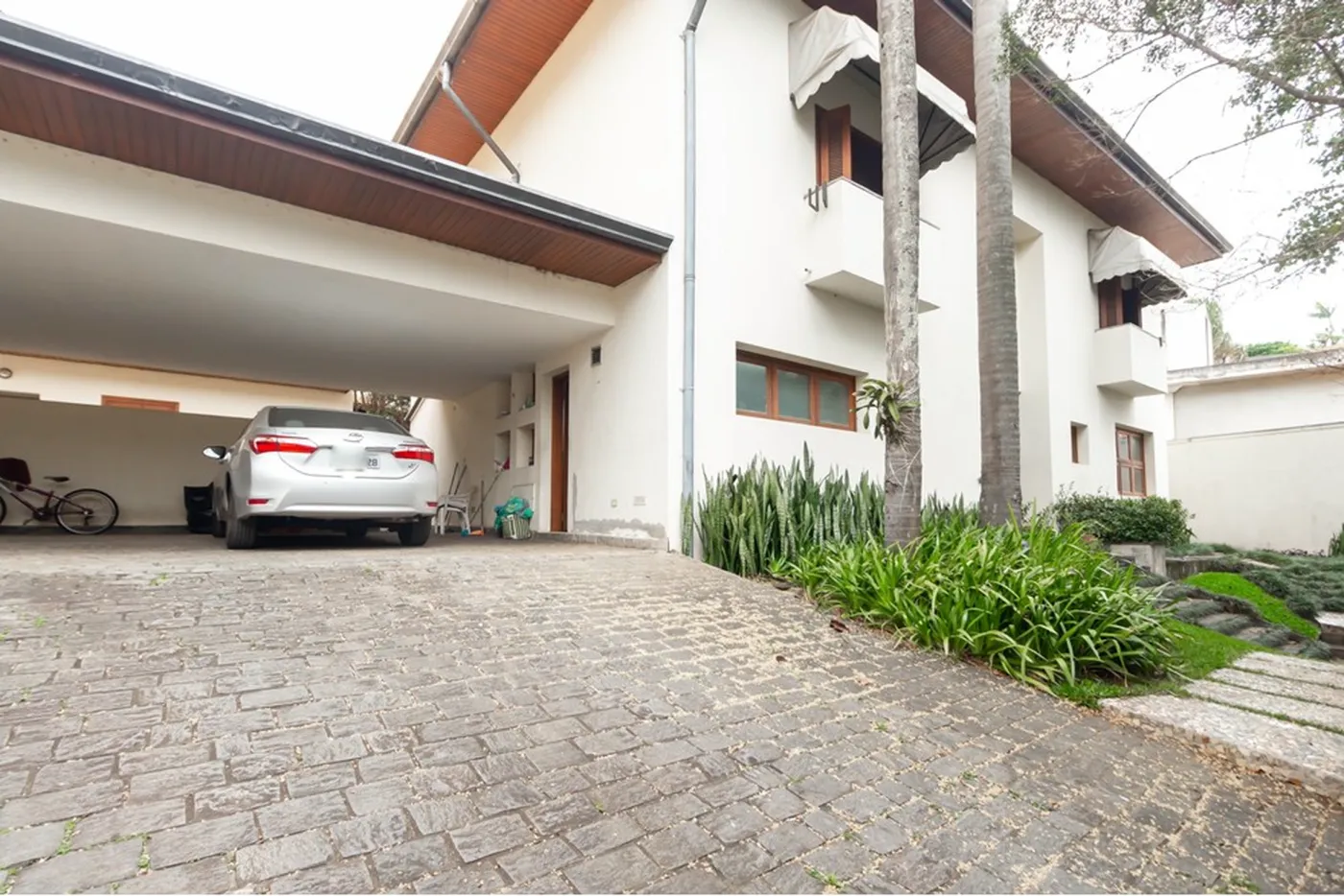 VISF 178 Casa 601371001-106 - REMAX Boutique Exclusividades