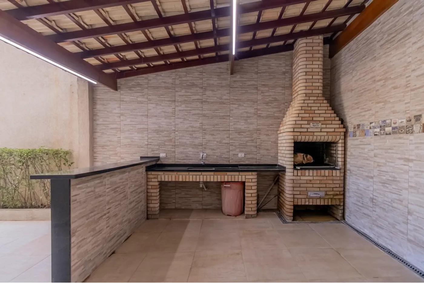 QDPJ 705 Apto 601811037-16 - REMAX HomeVision Exclusividades