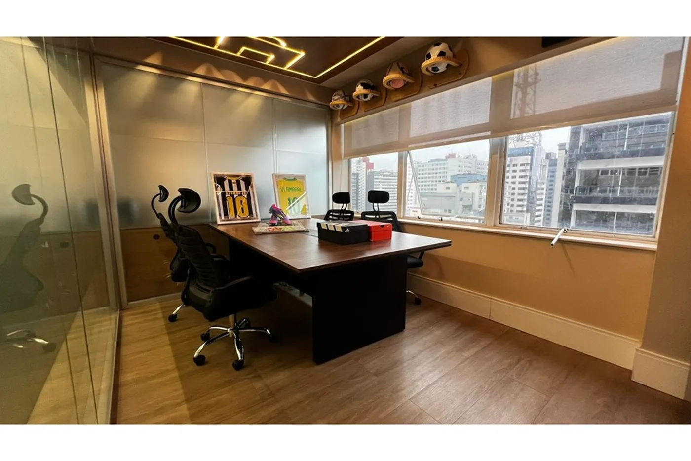 JPJEDL 680 Sala 601361051-47 - REMAX Trio Exclusividades