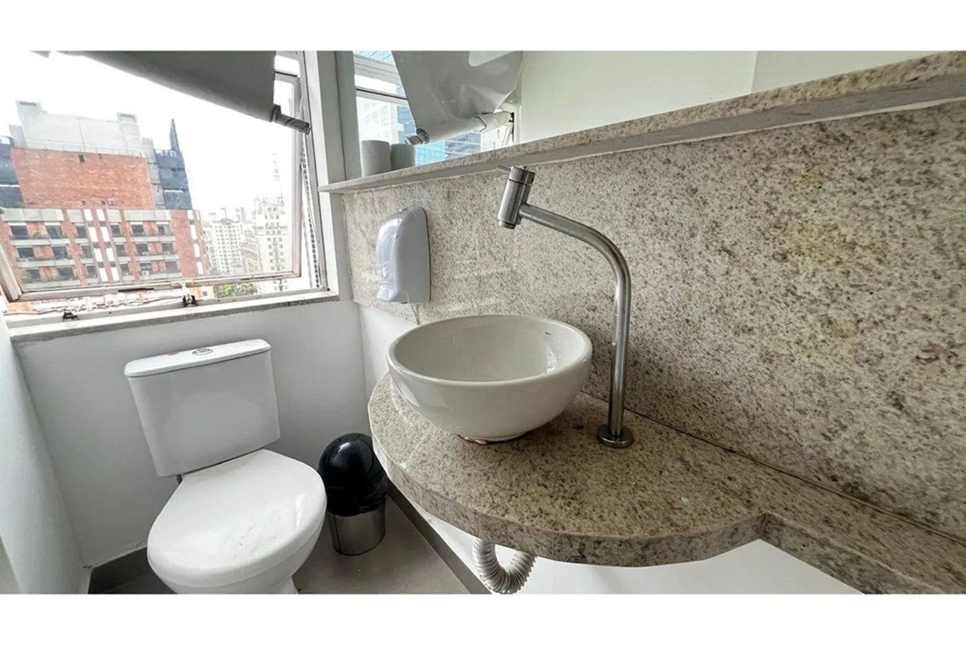 JPJEDL 680 Sala 601361051-47 - REMAX Trio Exclusividades