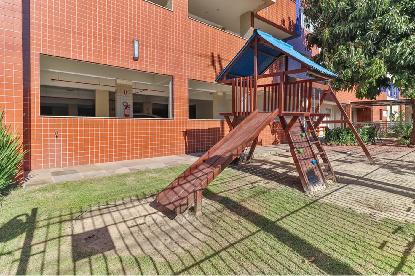 JIGDF 524 Apto 612511073-7 - REMAX Moderna Exclusividades