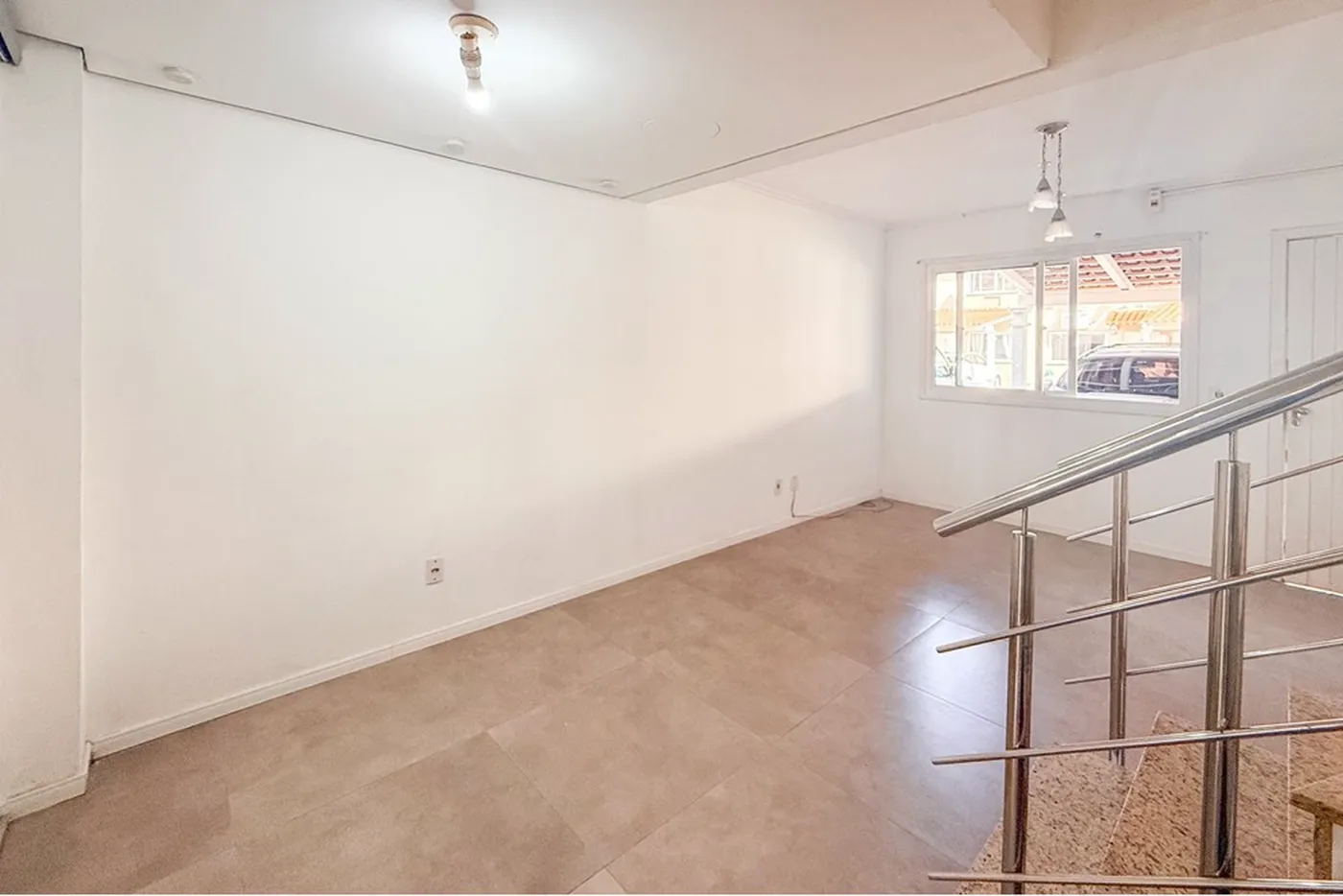 RBP 830 612651056-17 - REMAX Pillares Exclusividades
