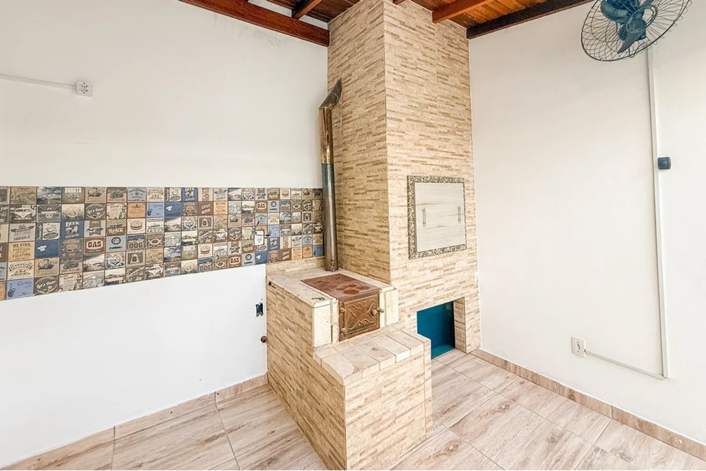 RBP 830 612651056-17 - REMAX Pillares Exclusividades
