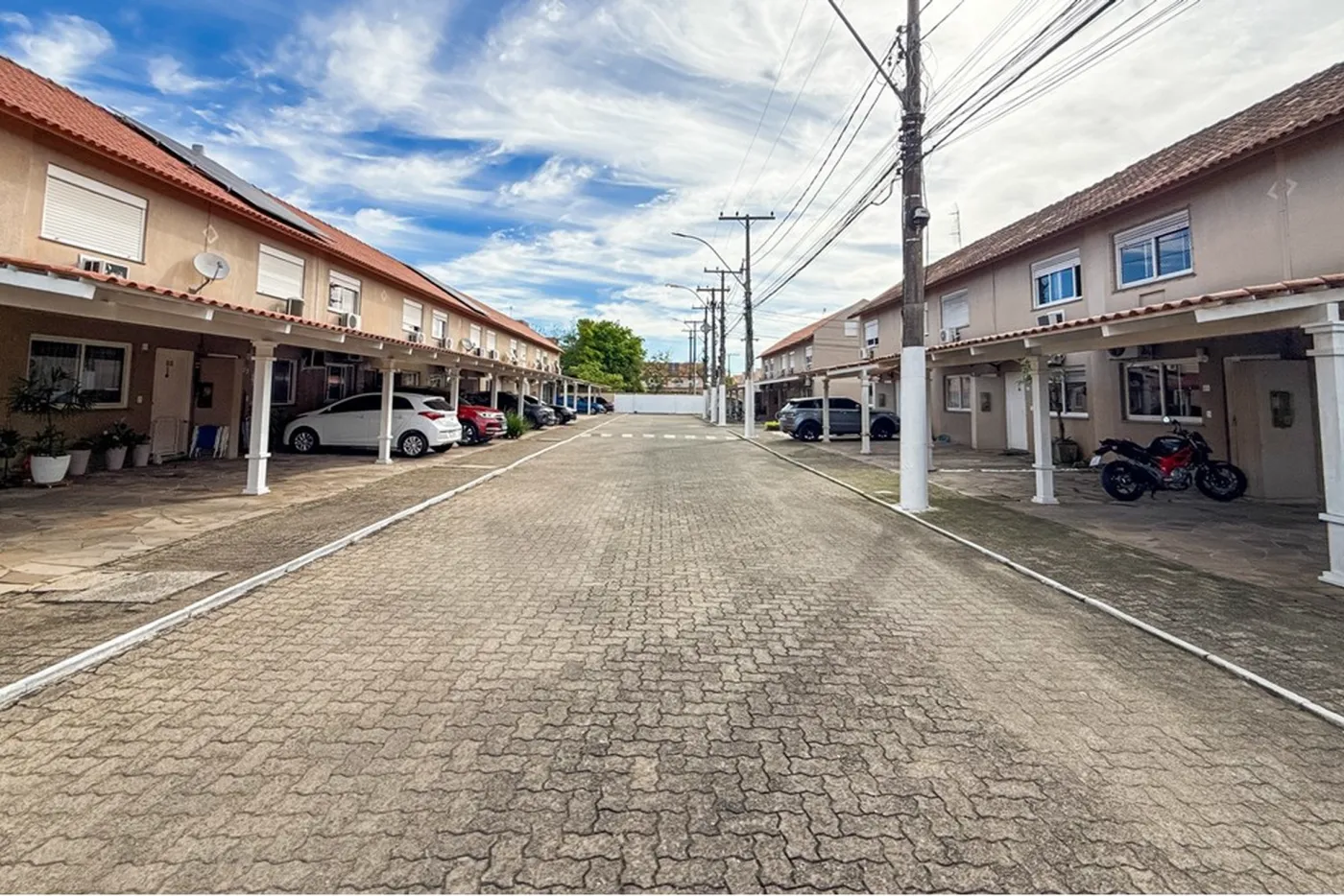 RBP 830 612651056-17 - REMAX Pillares Exclusividades