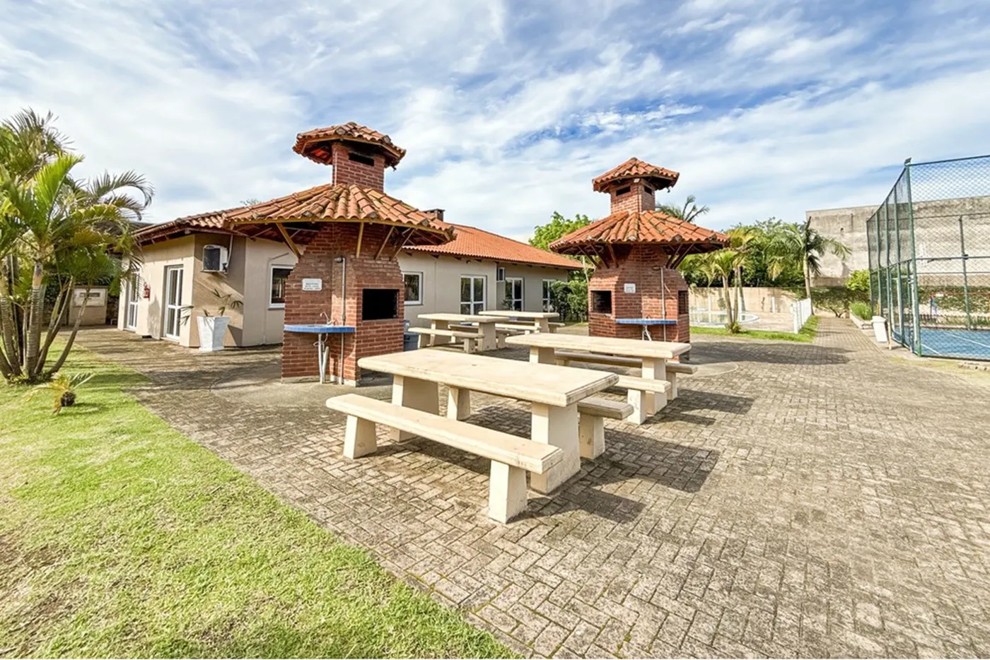 RBP 830 612651056-17 - REMAX Pillares Exclusividades