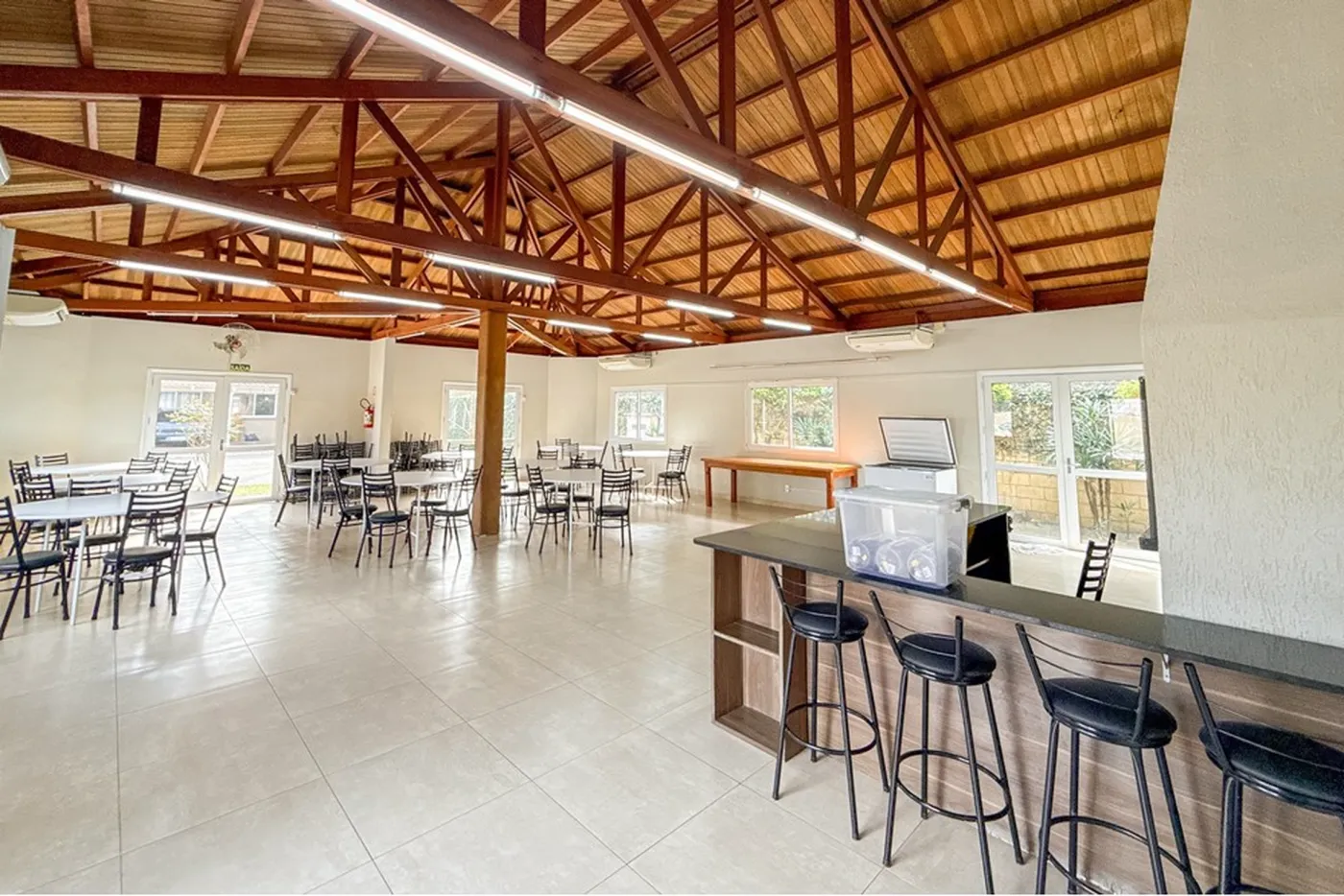 RBP 830 612651056-17 - REMAX Pillares Exclusividades