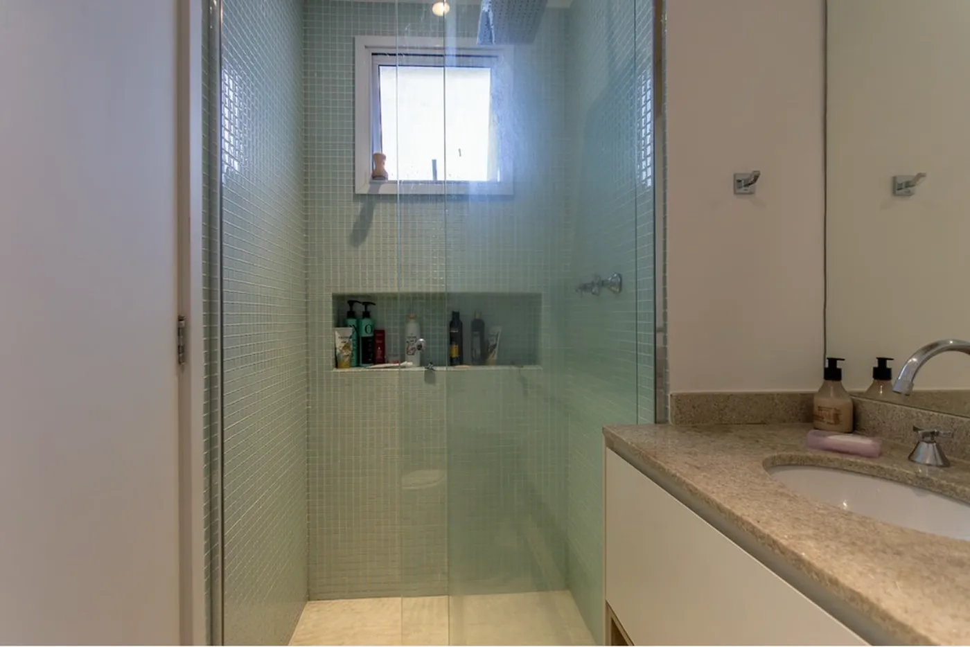 VMD 226 Apto 601301080-16 - Remax Studio 76 Exclusividades