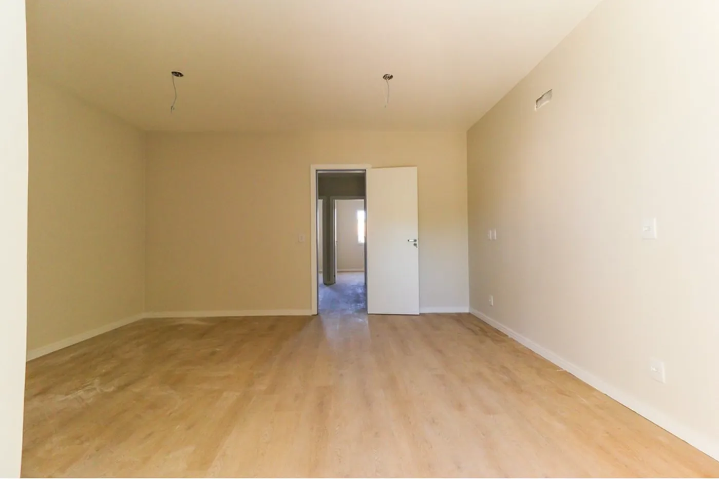 IAC 50 Casa 610101028-9 - REMAX Tri Exclusividades