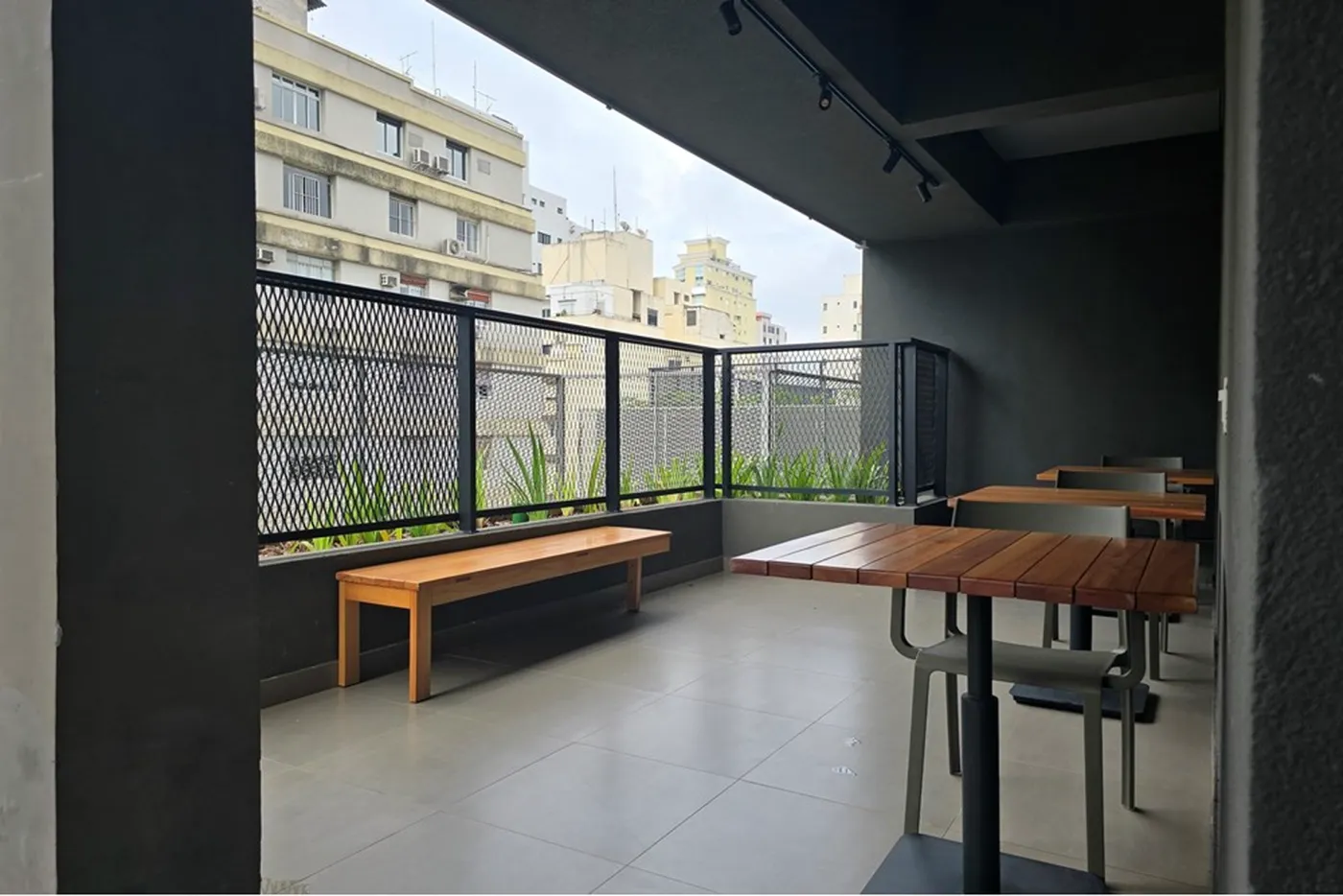 PFL 265 Apto 602191001-31 - Remax United Exclusividades