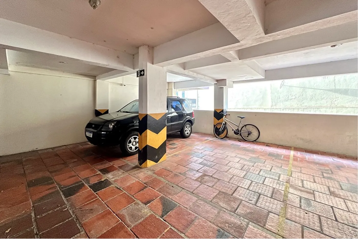 CB 1169 Apto 610241012-209 - REMAX 520 Exclusividades
