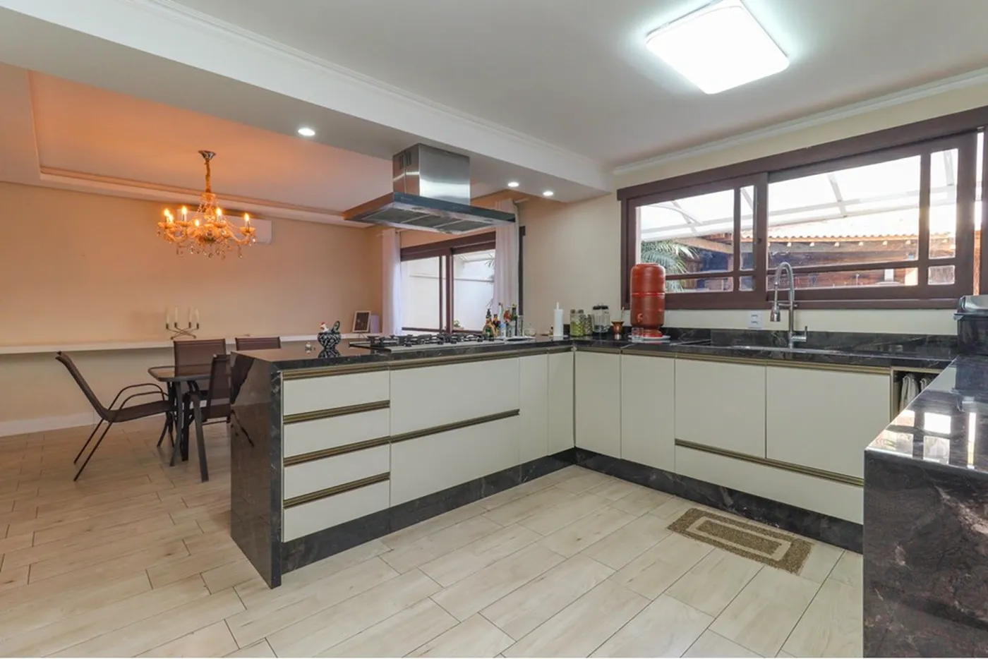 JIMSC 152 Casa 612511073-5 - REMAX Moderna Exclusividades
