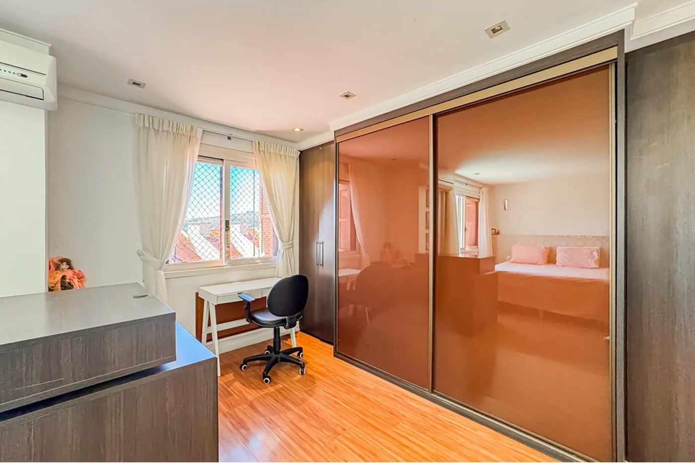 JISJES 251 Apto 612521072-25 - REMAX Place Exclusividades