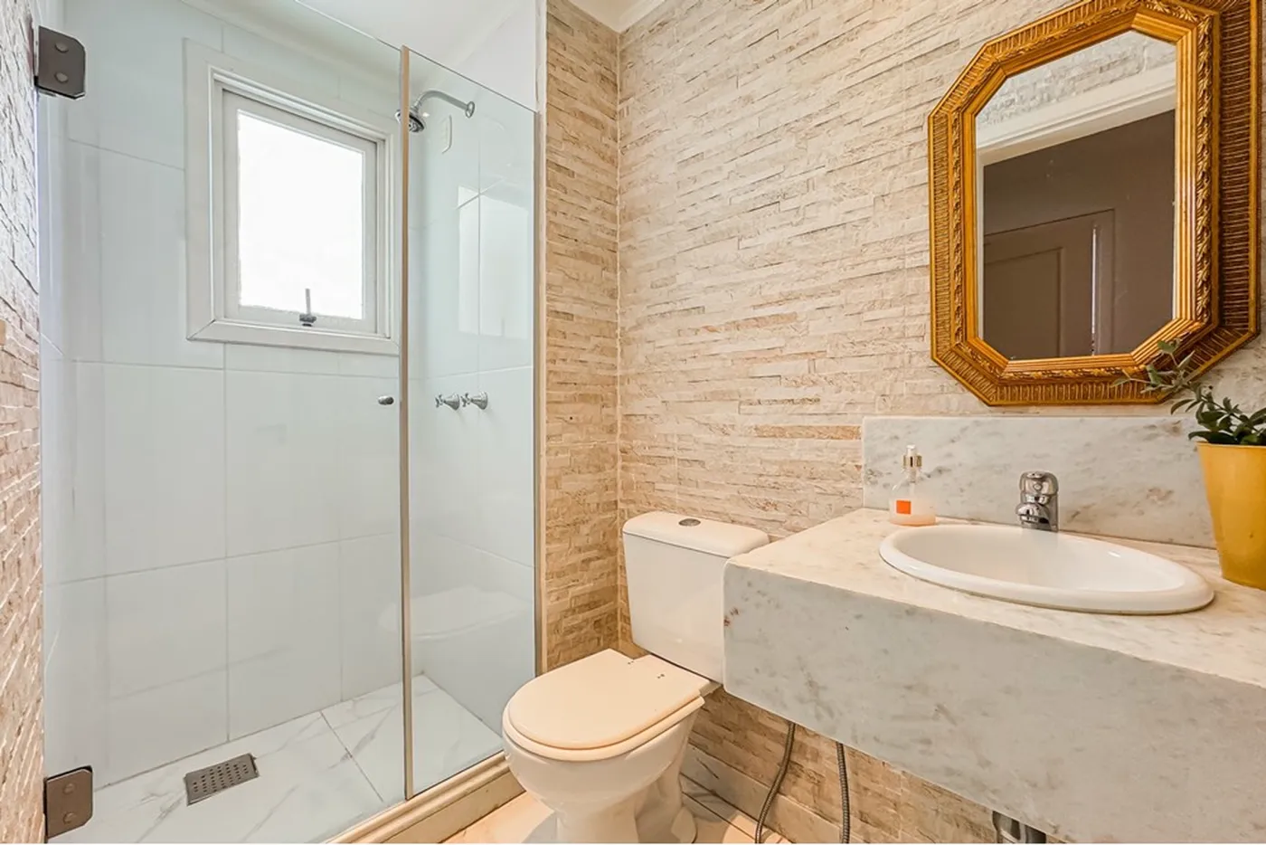 JISJES 251 Apto 612521072-25 - REMAX Place Exclusividades
