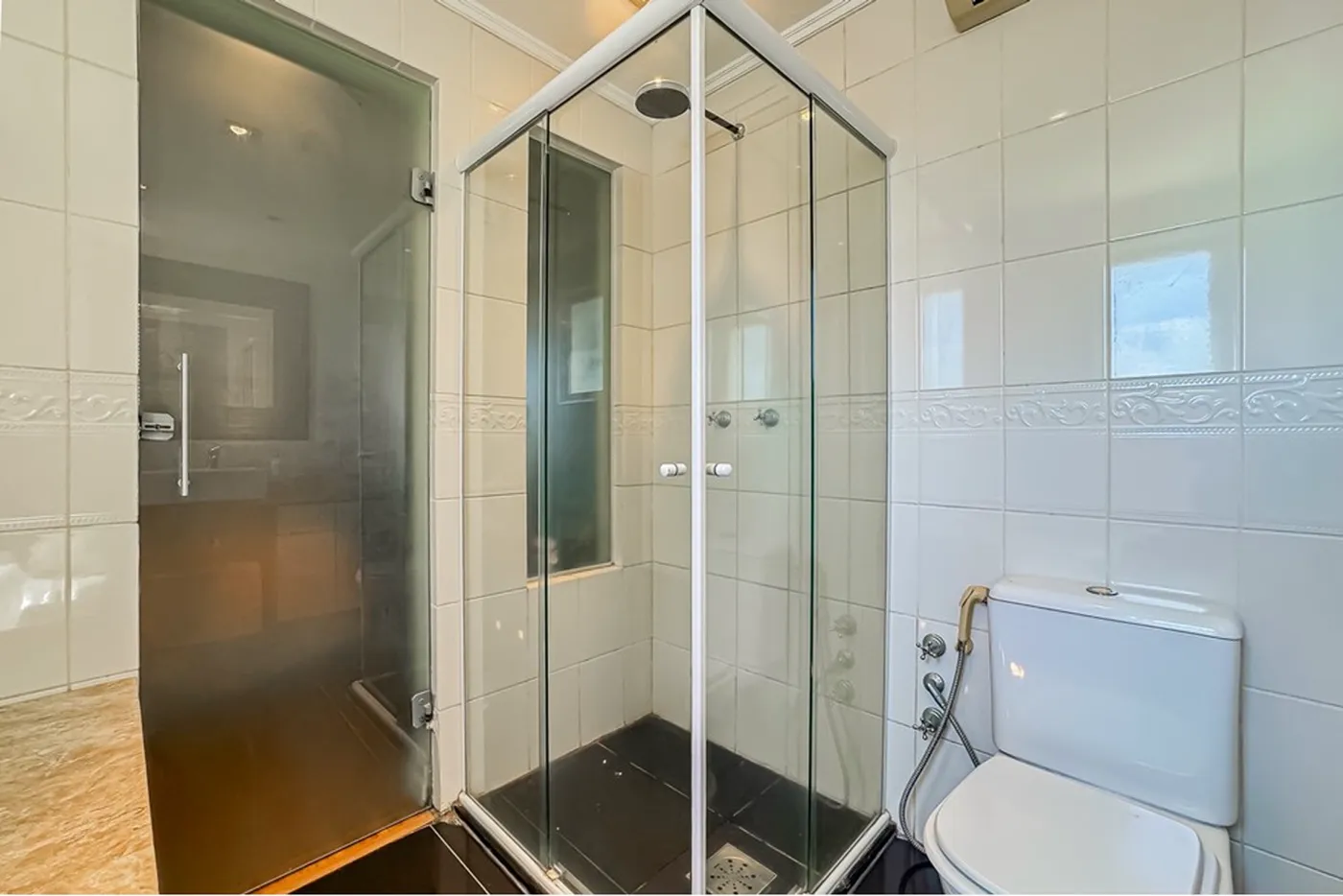 JISJES 251 Apto 612521072-25 - REMAX Place Exclusividades