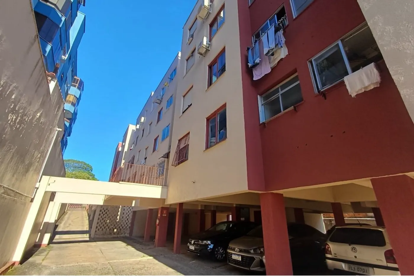 VIAS 397 Apto 612541029-16 - REMAX Street Exclusividades