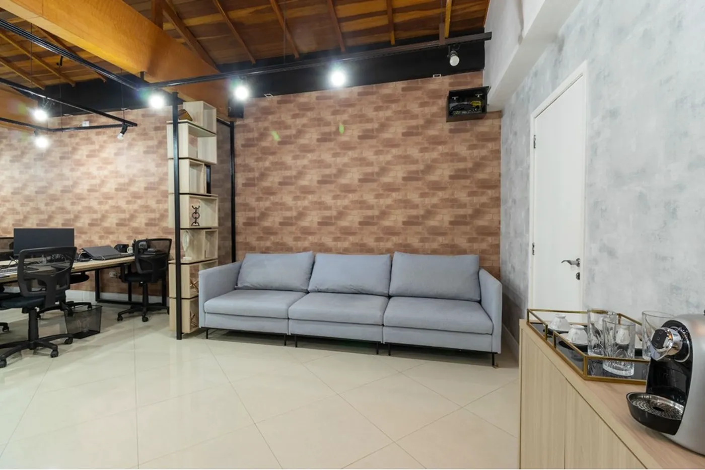 SCDS 246 Prédio 601301001-37 - Remax Studio 76 Exclusividades