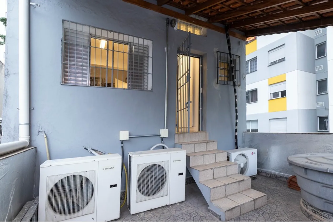 SCDS 246 Prédio 601301001-37 - Remax Studio 76 Exclusividades