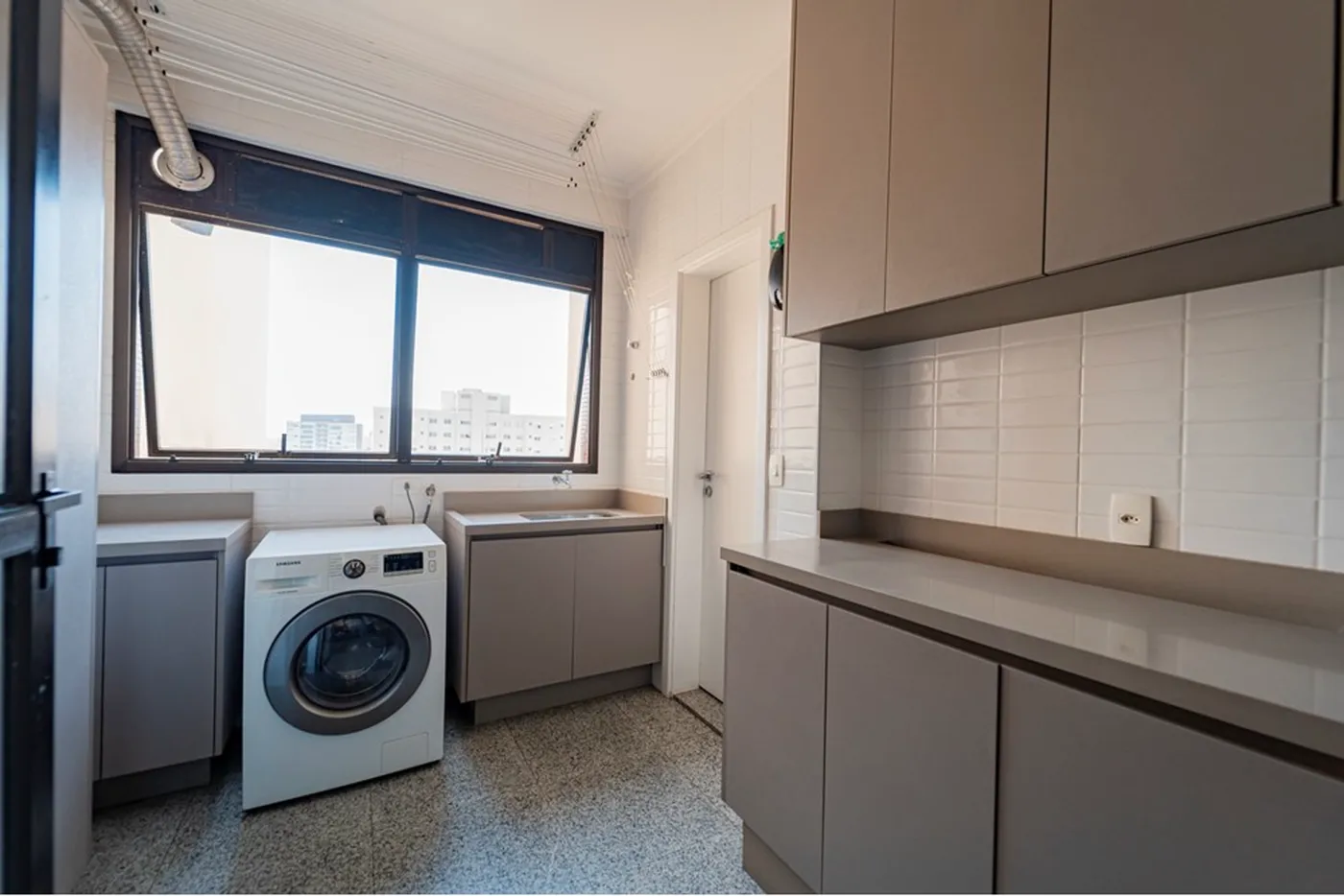 VMDV 910 Apto 601301040-87 - Remax Studio 76 Exclusividades