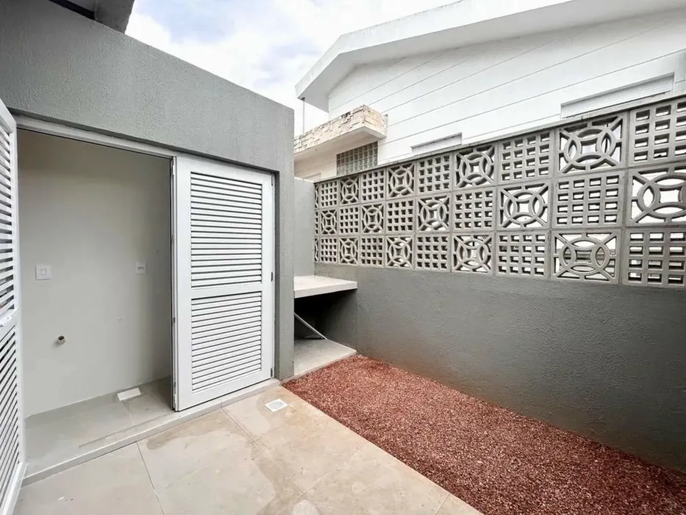 São José Casa 81306 - Confiare Cia Imobiliaria Exclusividades
