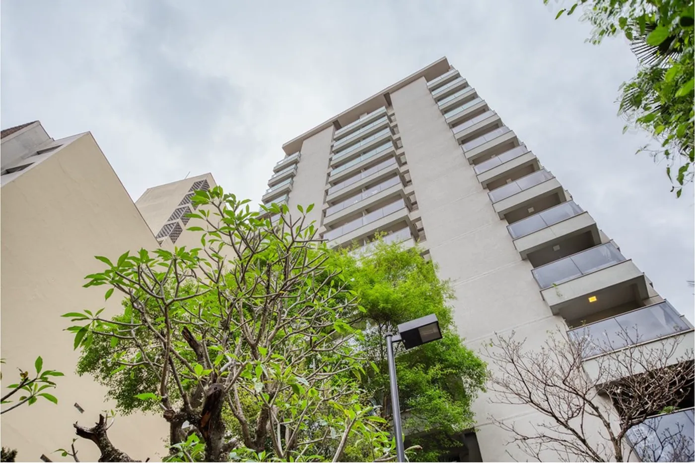 PT 446 Sala 601081092-4 - REMAX Lepex Exclusividades