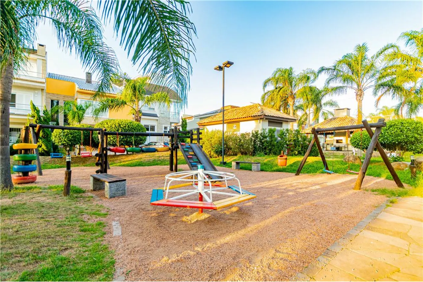 SE 190 Casa 612511010-107 - REMAX Moderna Exclusividades