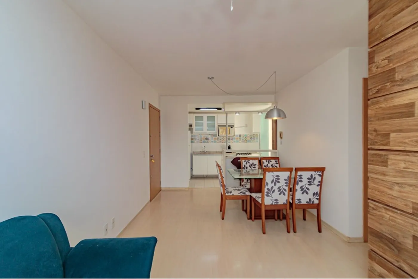JCCR 200 Apto 612511074-79 - REMAX Moderna Exclusividades