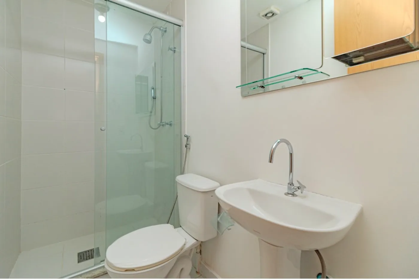 JCCR 200 Apto 612511074-79 - REMAX Moderna Exclusividades