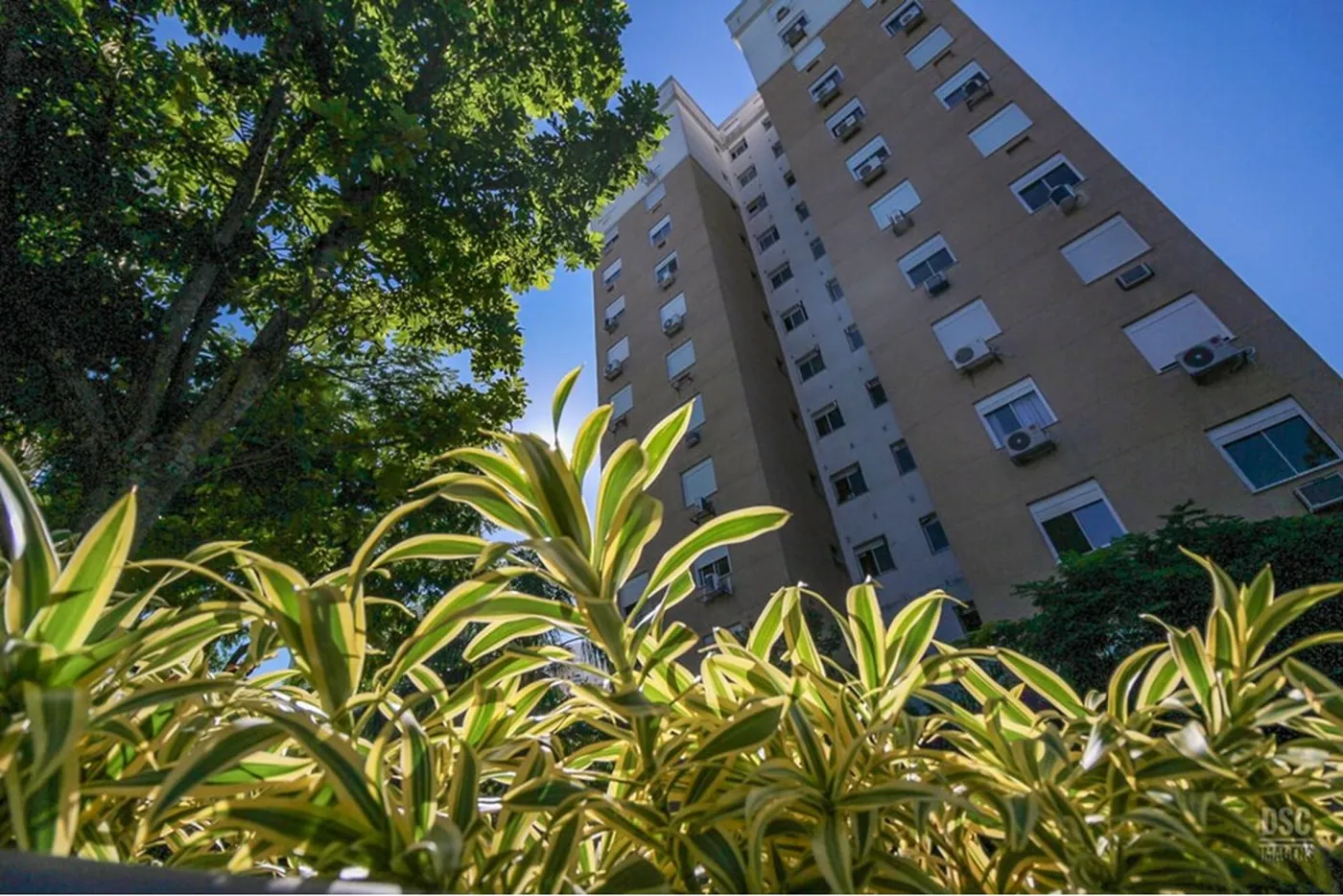 JCCR 200 Apto 612511074-79 - REMAX Moderna Exclusividades
