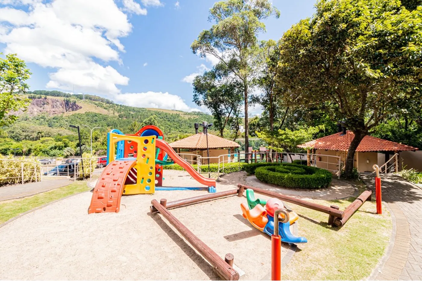 JCCR 200 Apto 612511074-11 - REMAX Moderna Exclusividades