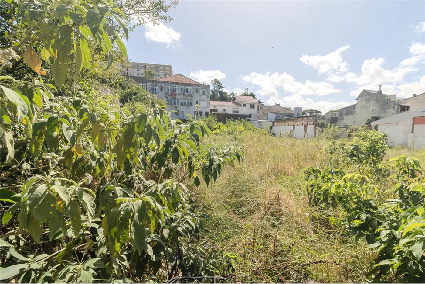 SATDF 747 Lote 612541001-143 - REMAX Street Exclusividades
