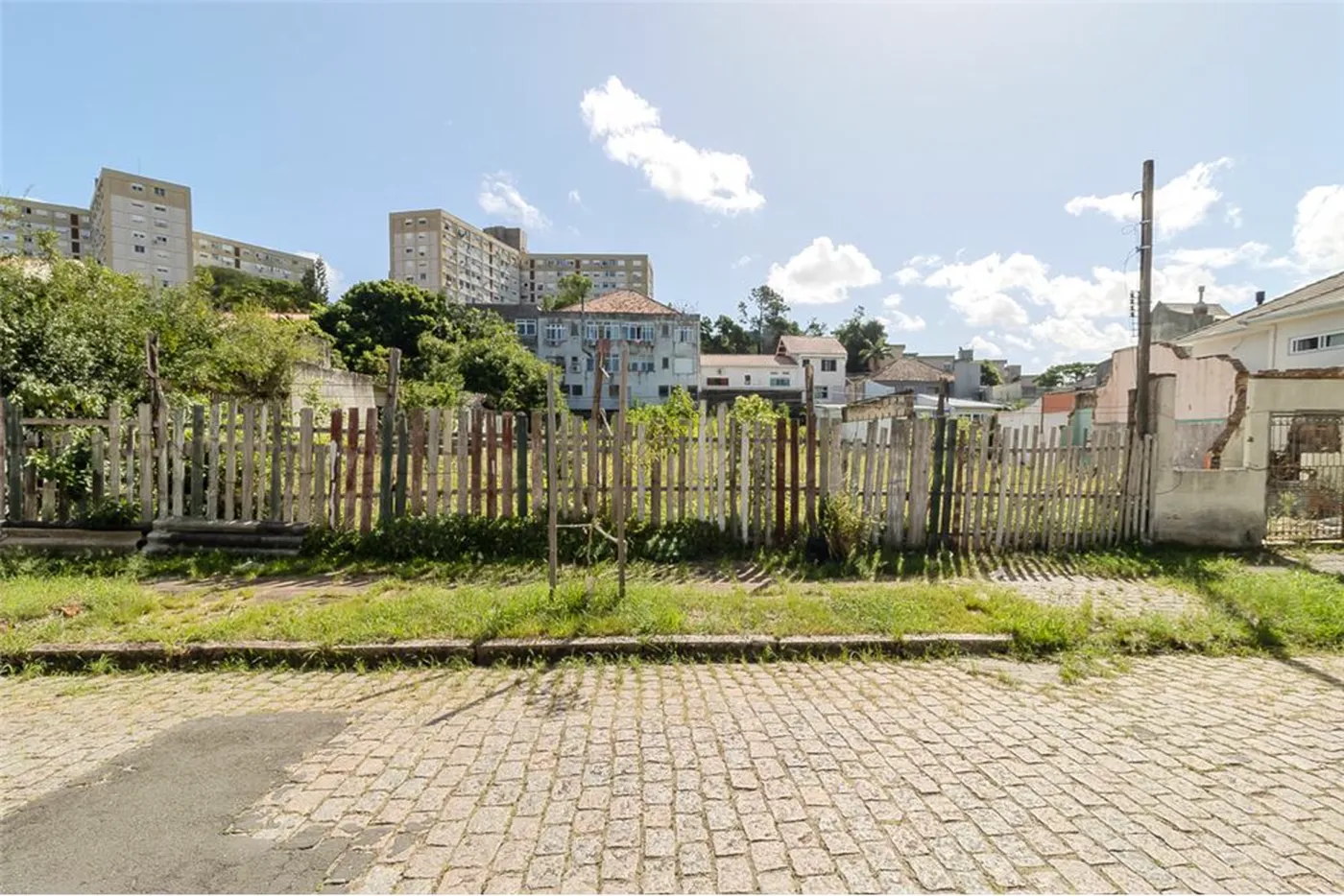SATDF 747 Lote 612541001-143 - REMAX Street Exclusividades