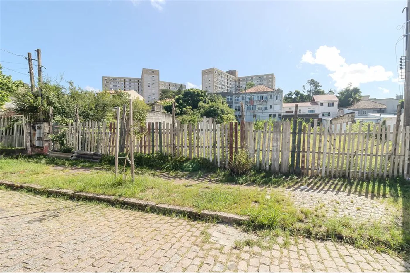 SATDF 747 Lote 612541001-143 - REMAX Street Exclusividades