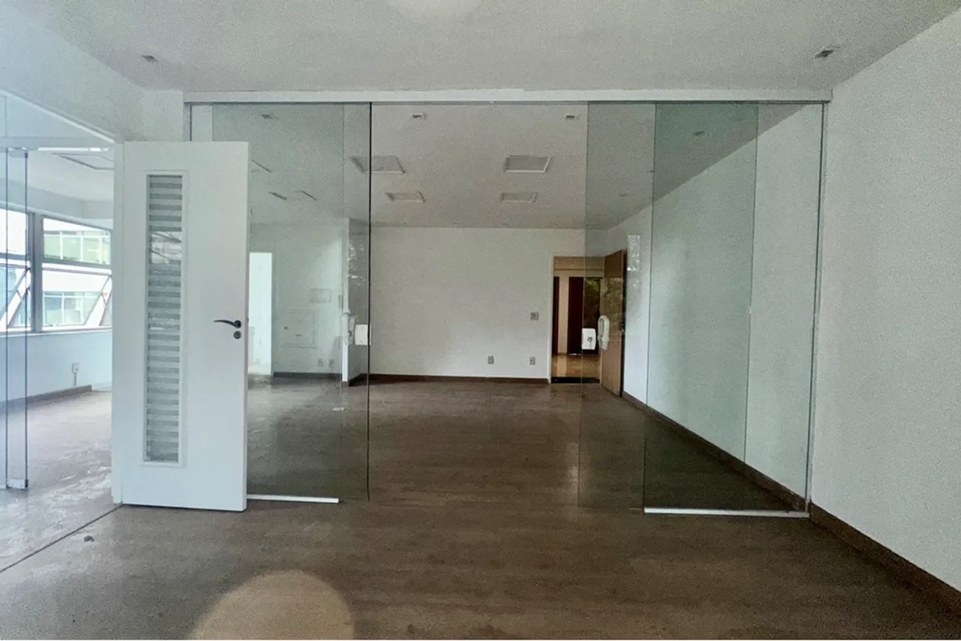 JPJEDL 680 Sala 601081056-52 - REMAX Lepex Exclusividades