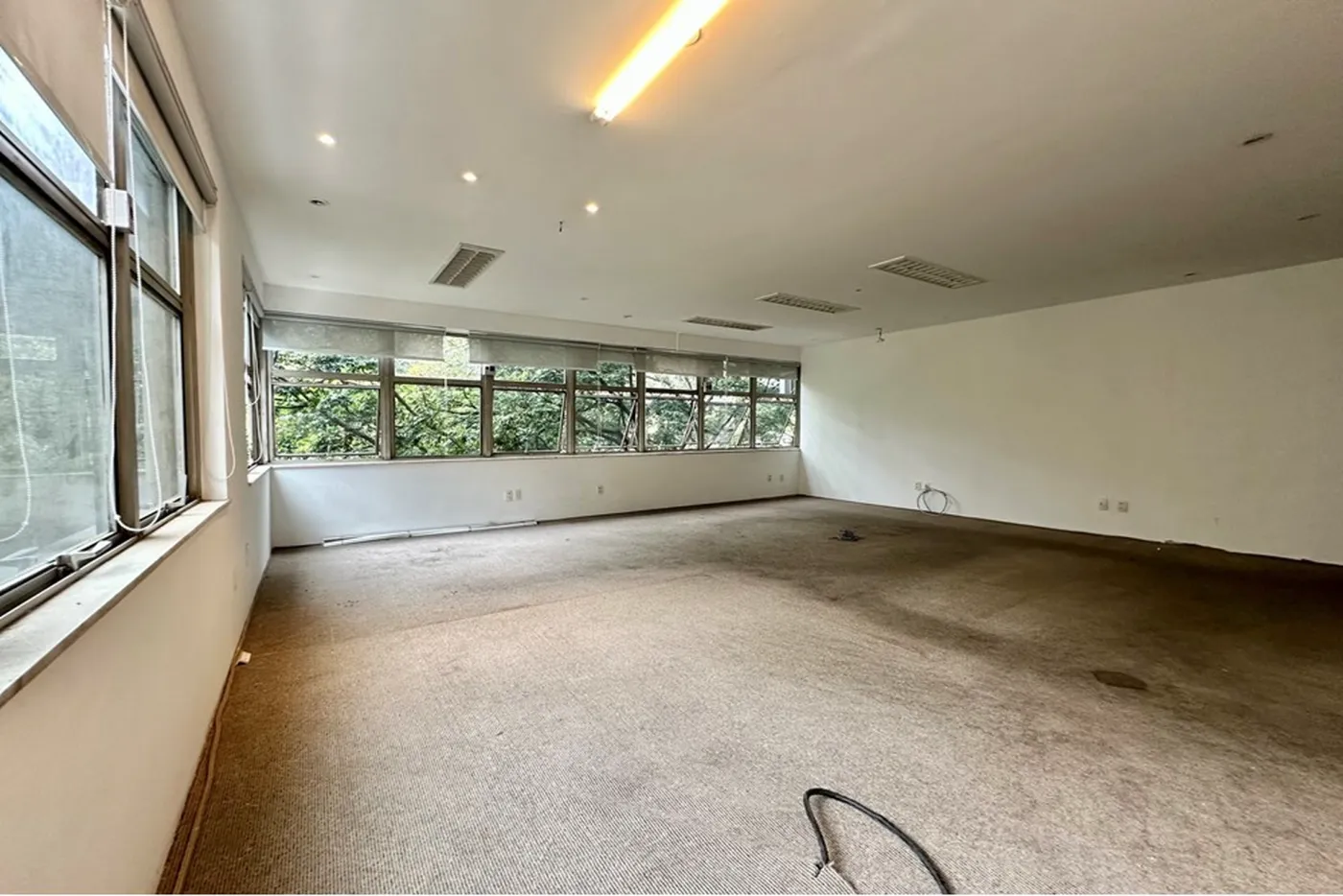 JPJEDL 680 Sala 601081056-53 - REMAX Lepex Exclusividades