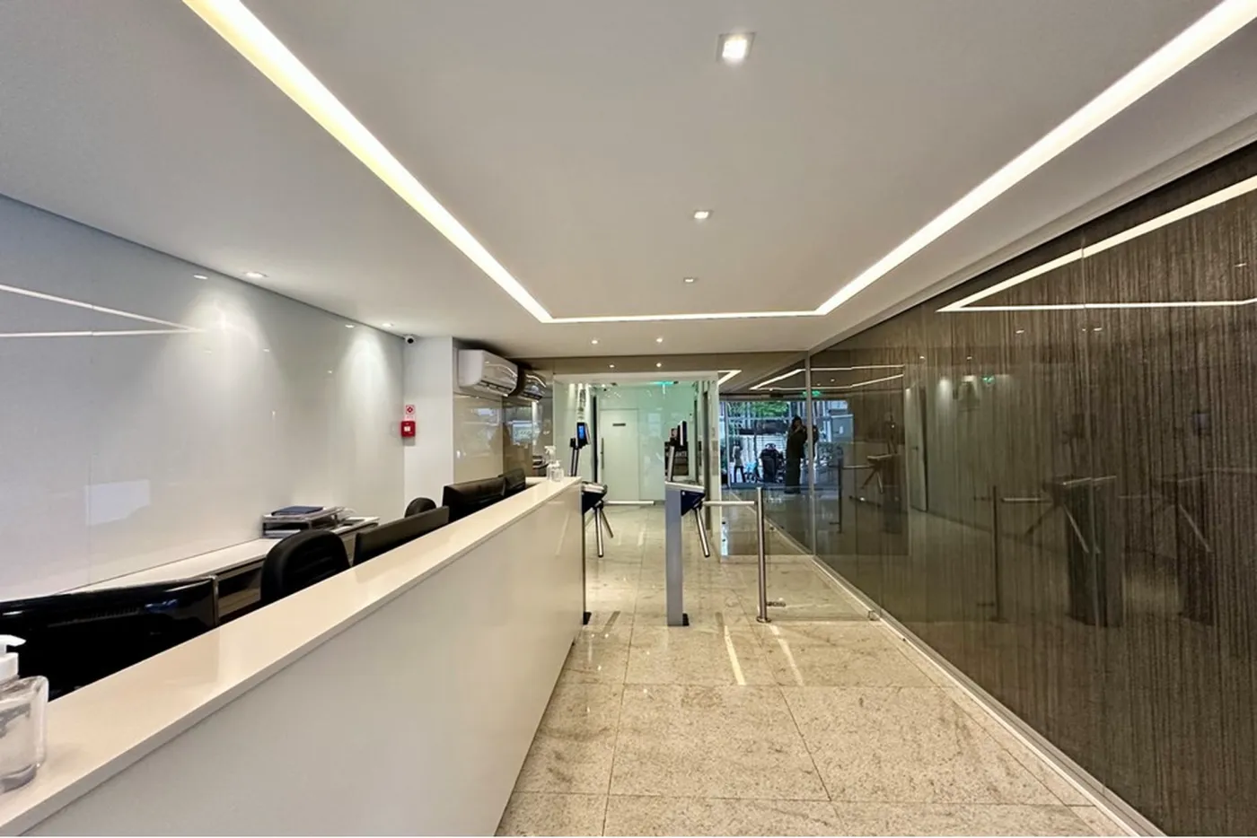 JPJEDL 680 Sala 601081056-53 - REMAX Lepex Exclusividades