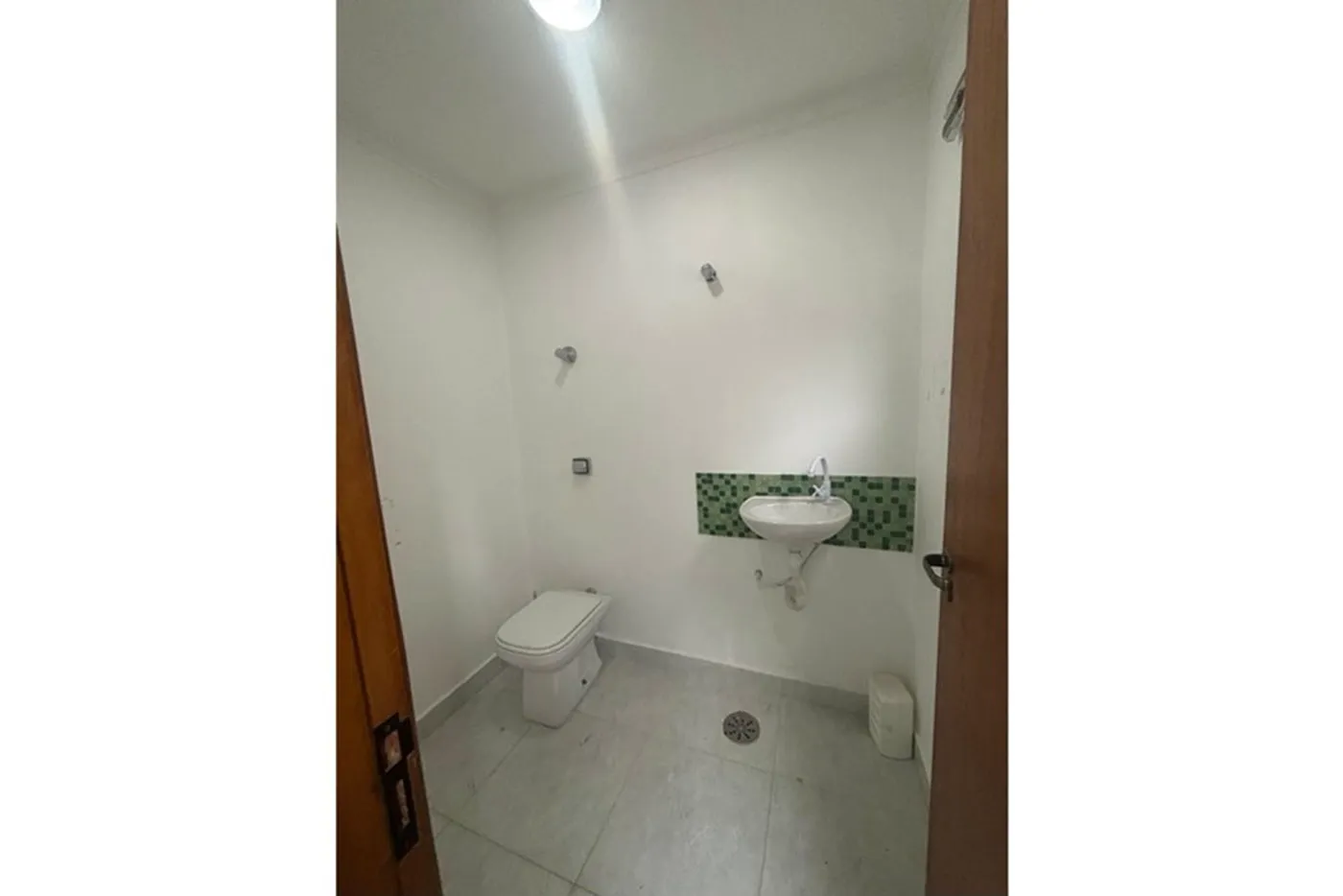BVBLA 2466 Sala 601401007-76 - REMAX Paradisus Exclusividades