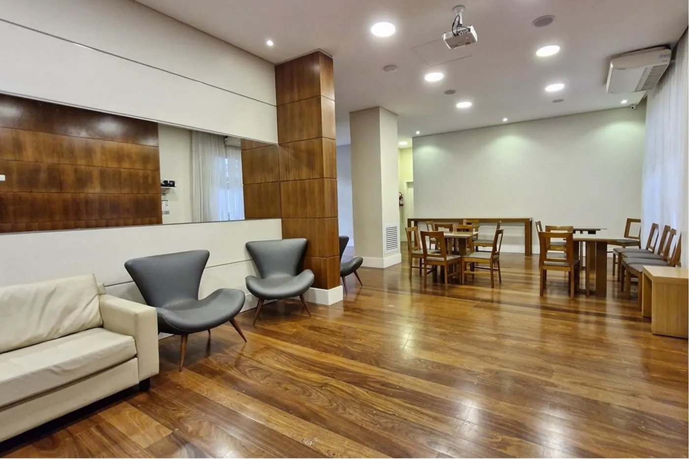 VAGG 6829 Apto 601361044-60 - REMAX Trio Exclusividades