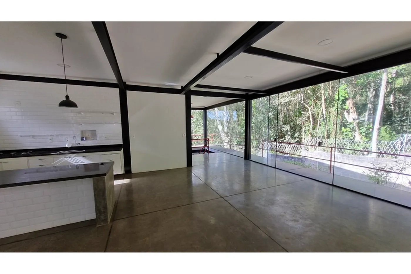 JINR 182 Casa 601361048-44 - REMAX Trio Exclusividades